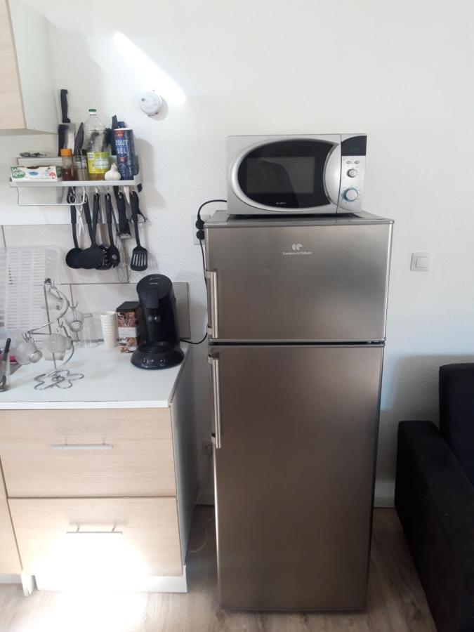 Appartement F1 Meuble 3 Personnes Aubenas Eksteriør billede